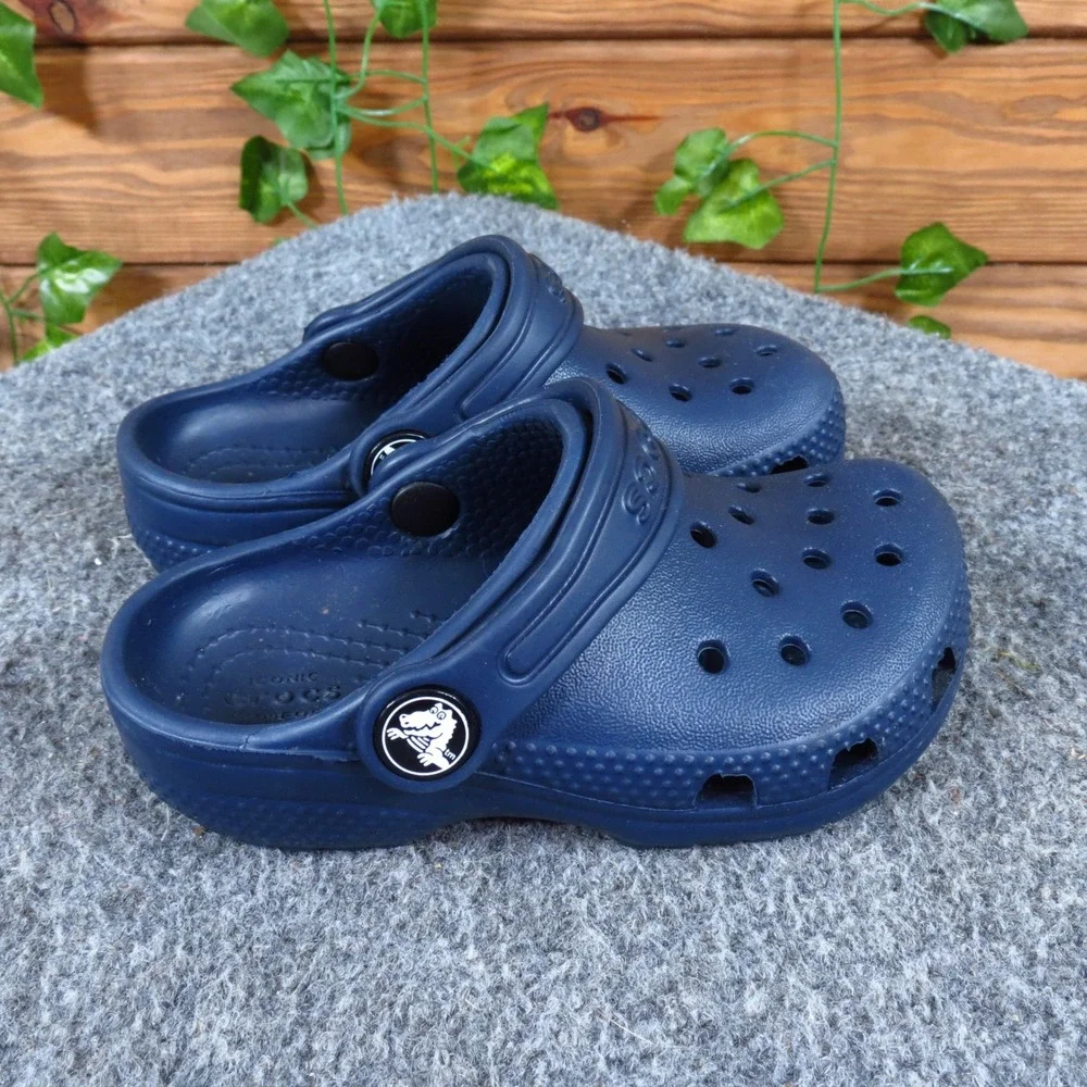 Crocs Classic Clog Baby Unisex Shoes Size 7C Water Friendly Play Navy Blue
